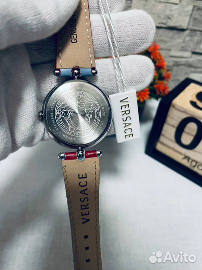 Часы Версаче