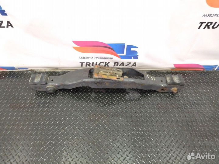 500398882 Кронштейн задних амортизаторов кабины