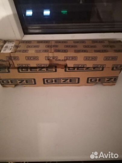 Доводчик дверной geze