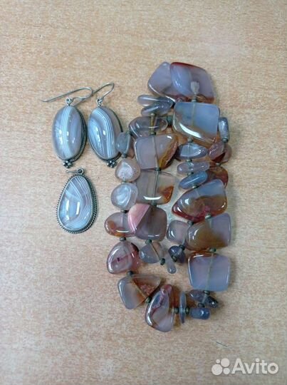 Бусы из сердолика