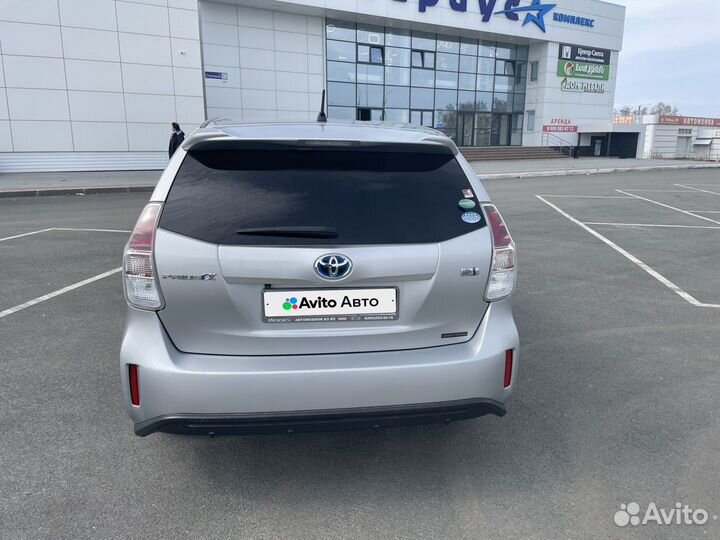 Toyota Prius Alpha 1.8 CVT, 2018, 45 000 км