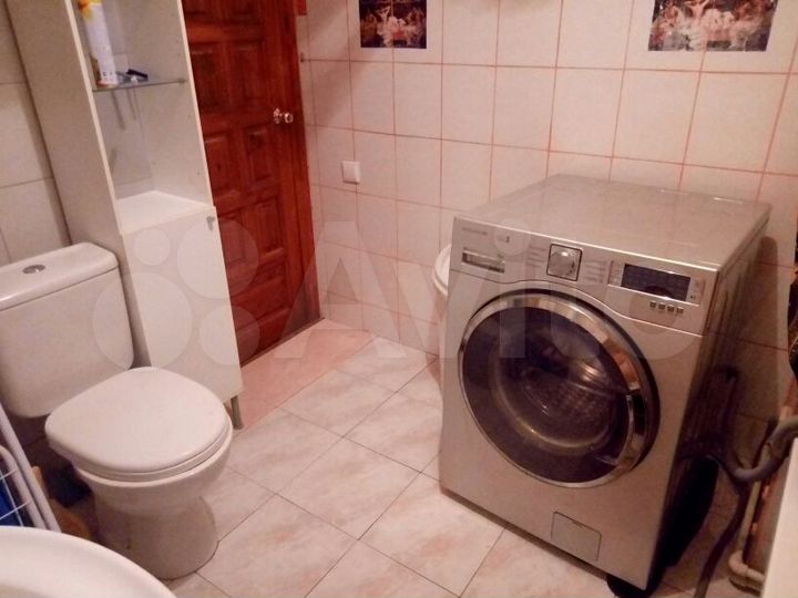 3-к. квартира, 70 м², 3/3 эт.