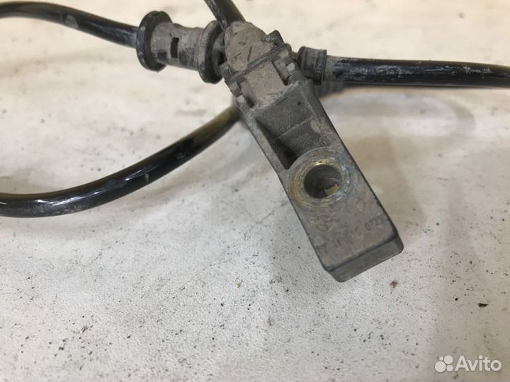 Датчик износа тормозных колодок Mercedes-Benz