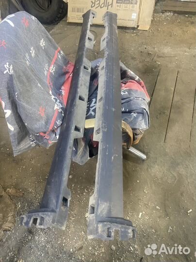 Молдинги Накладки на пороги Land Rover L550