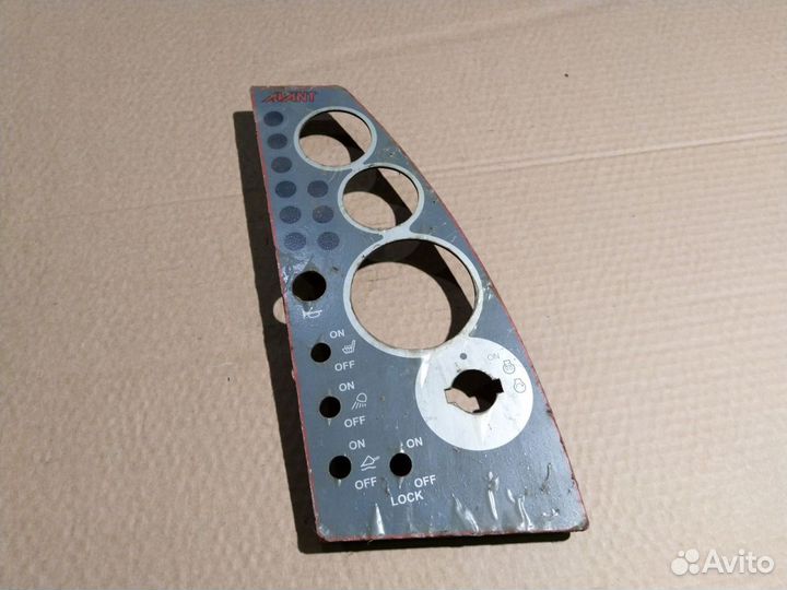 49125 панель приборов Avant