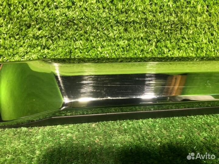 Накладка двери задняя левая Toyota Land Cruiser 20