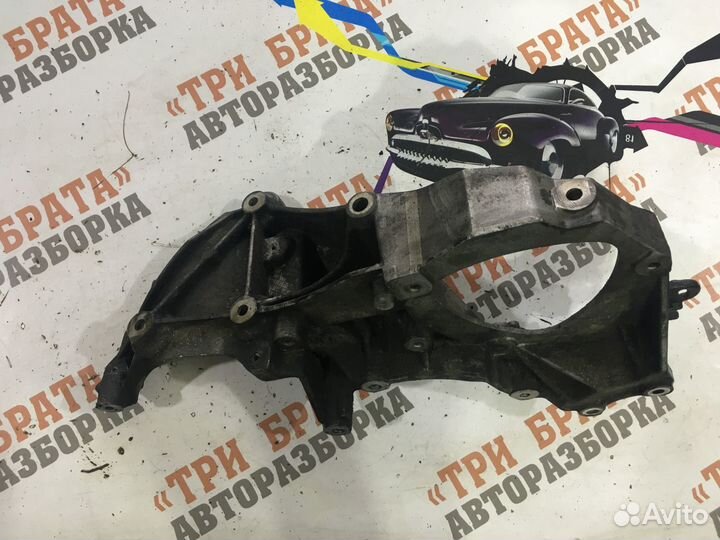 Рено Мастер Кронштейн навесного оборудования