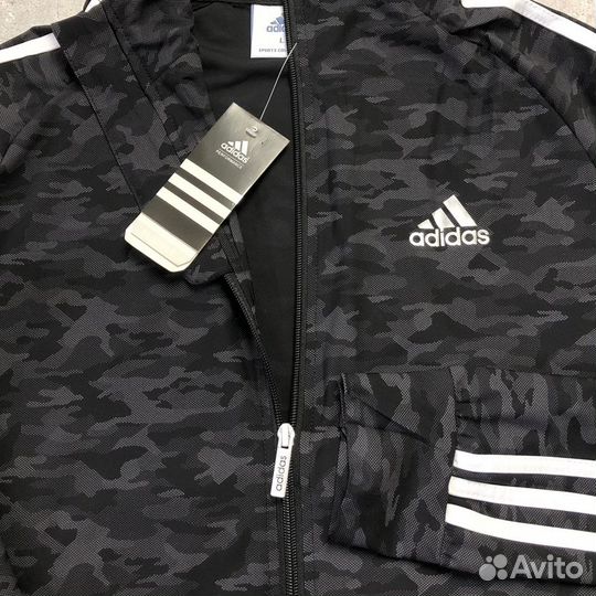 Спортивный костюм Adidas