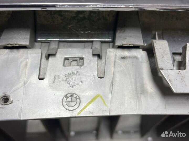 Декоративная решетка левая BMW F15