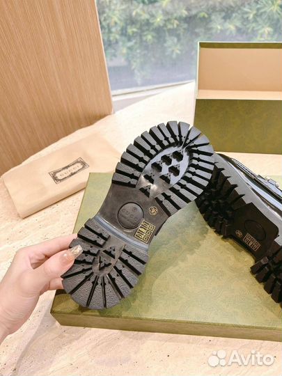 Лоферы женские Gucci