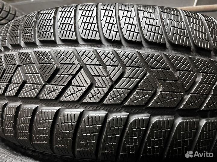 Pirelli Scorpion Winter 255/50 R20