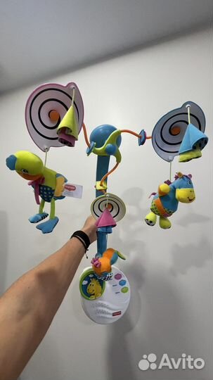 Мобиль на батарейках в идеальном состоянии