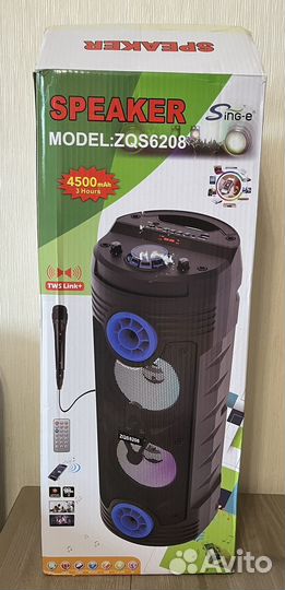 Музыкальная колонка с Bluetooth караоке новая