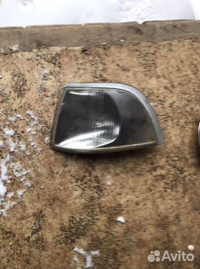 Поворотник Volvo s40 1997