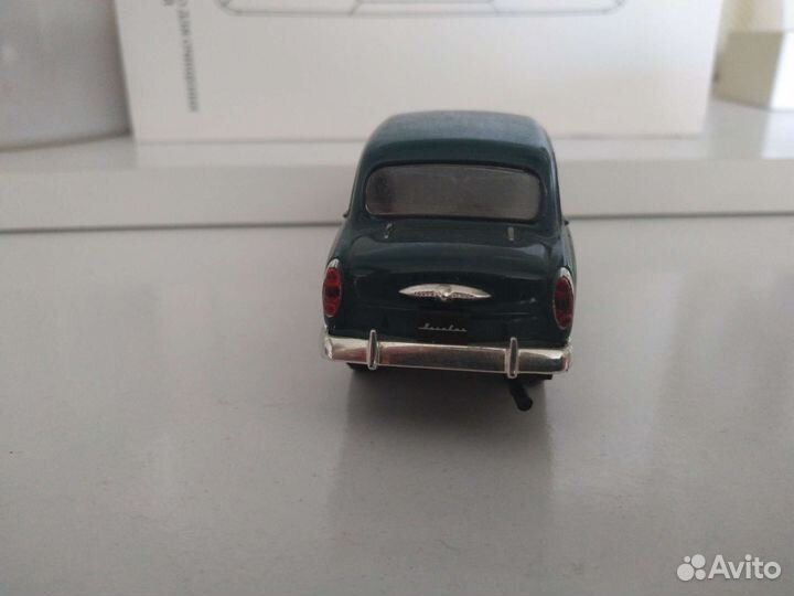 Модель автомобиля1:43