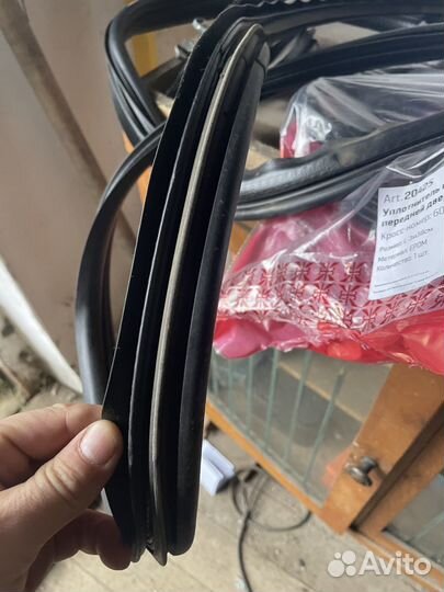 Уплотнитель для двери Рено Меган 2