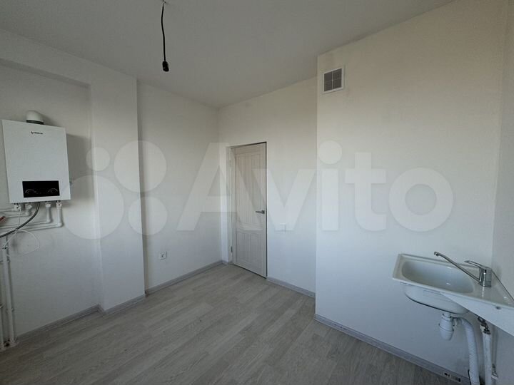 2-к. квартира, 50 м², 4/6 эт.