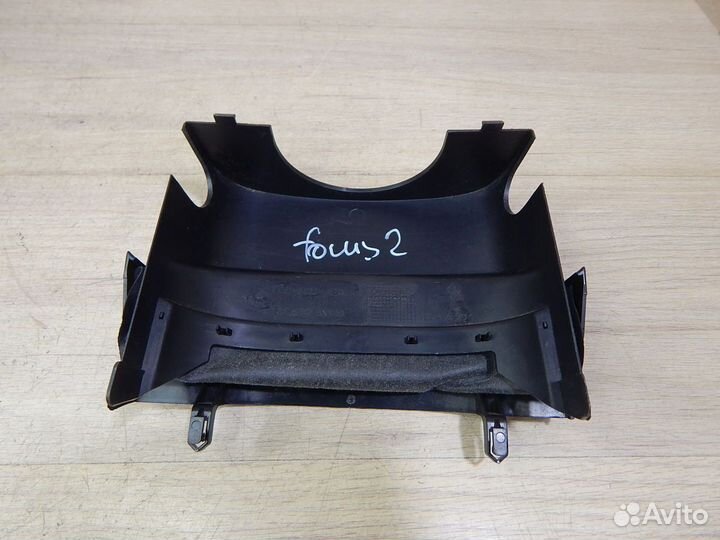 Кожух рулевой колонки Ford Focus 2