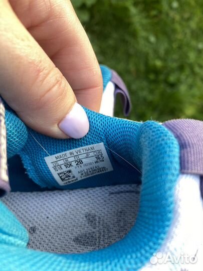 Кроссовки для девочки 28