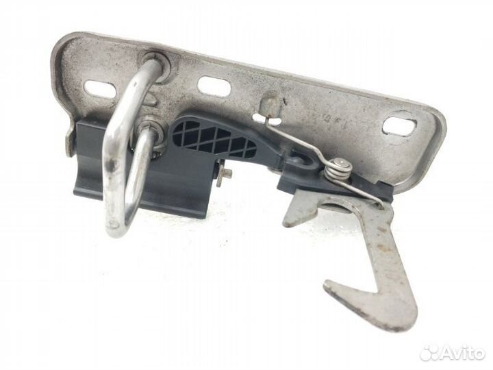 Крюк замка капота Volkswagen Golf 6