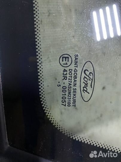 Форточка передняя Ford C-MAX