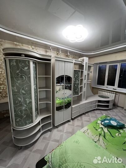 Стенка в гостиную