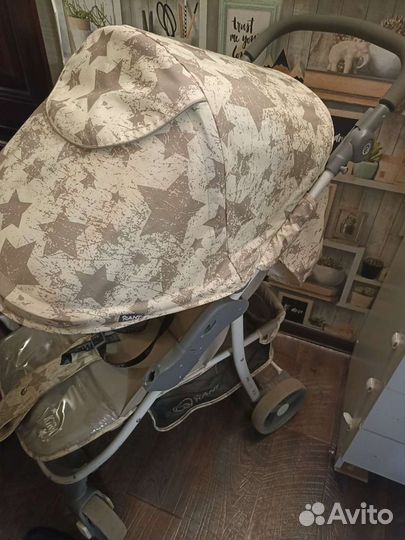 Прогулочная коляска