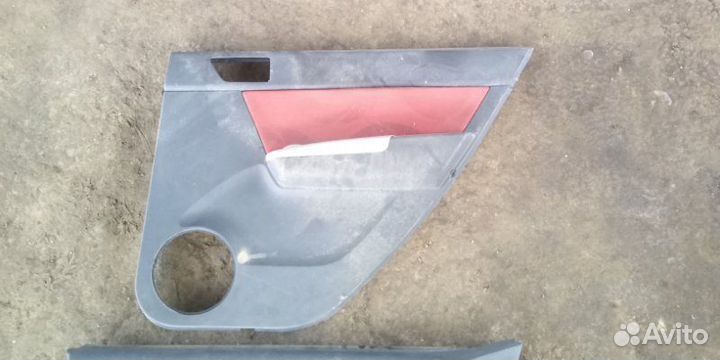 Обшивка боковой двери Hyundai Getz