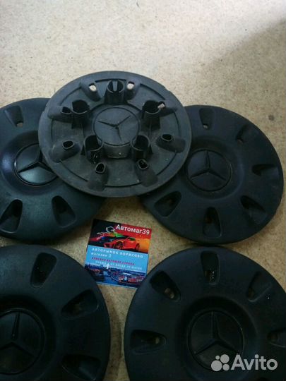 Заглушка диска Мерседес A 1694010825