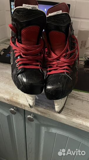 Хоккейные коньки bauer x800 10 d
