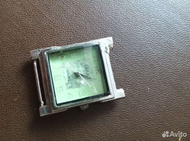 Часы женские Gucci