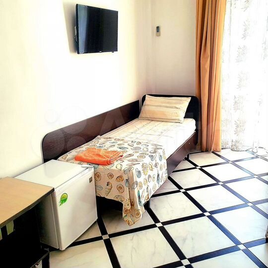 Комната 15 м², 1/4 эт.