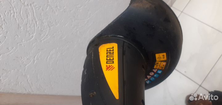 Триммер электрический denzel