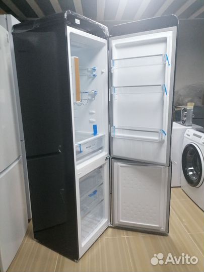 Холодильник новый черный no frost ретро космос VSA