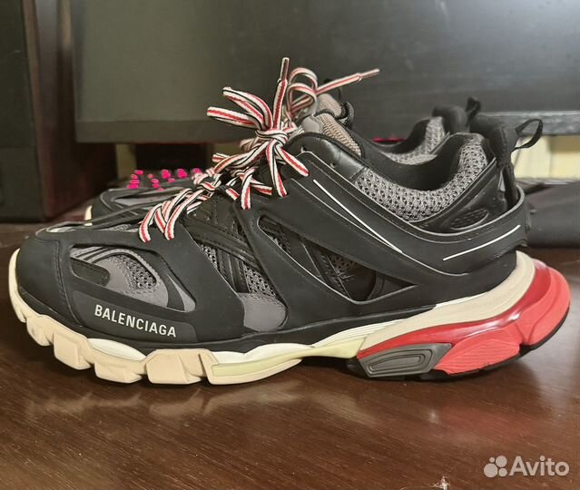 Balenciaga track 1 оригинал