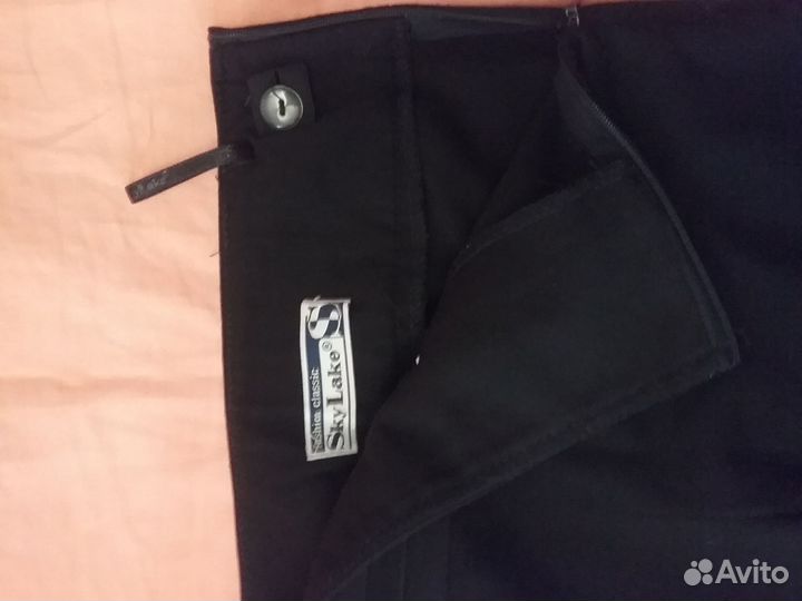 Новые брюки для девочки,рост 134-152черные и синие