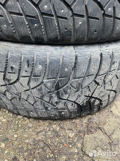 Bridgestone Blizzak Spike-02 SUV 265/50 R20