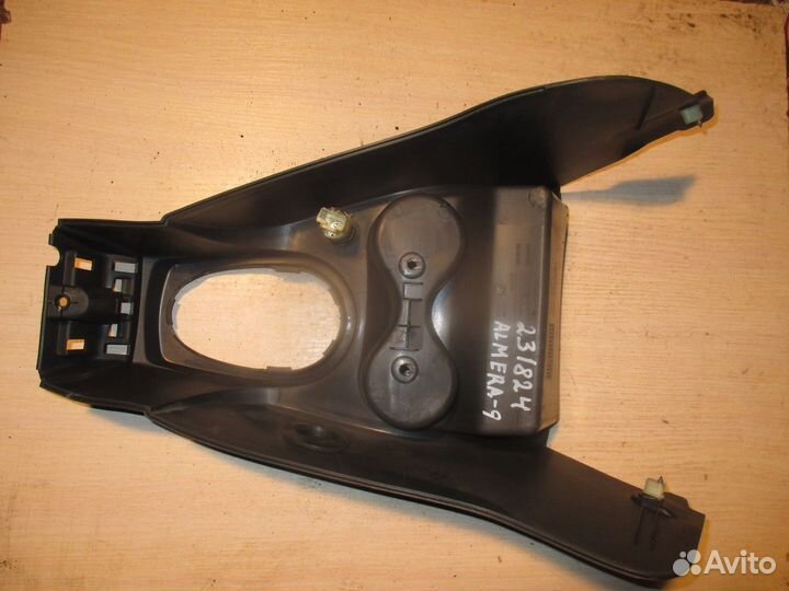 Консоль (Nissan Almera)