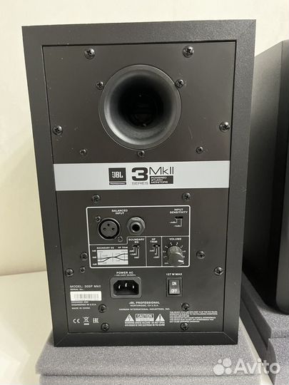 JBL 305P mkii 2