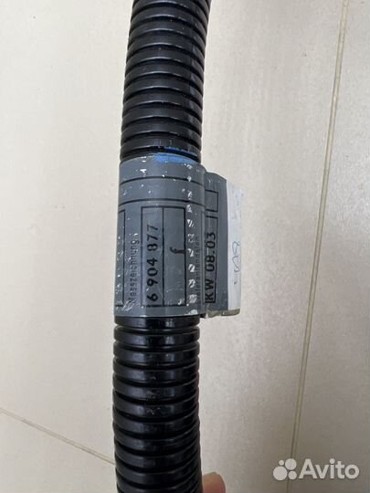 Плюсовой провод акб BMW 7 E65/E66