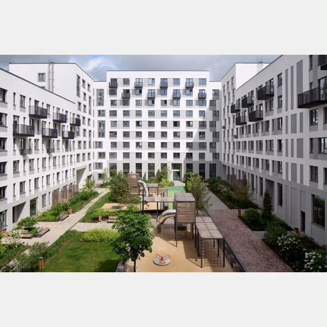 2-к. квартира, 74,2 м², 1/7 эт.