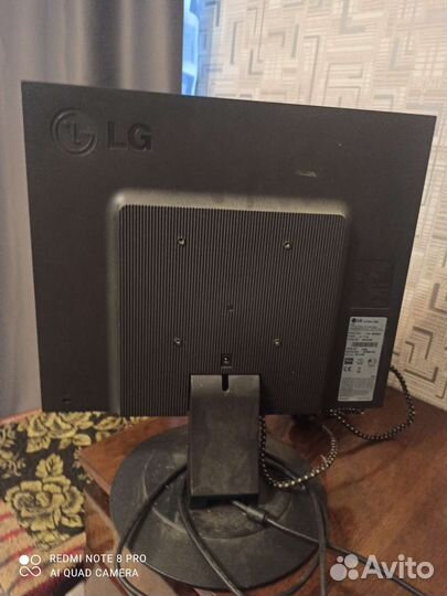 Монитор lg