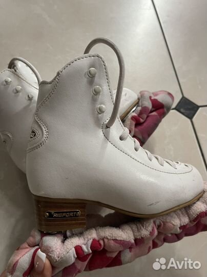 Фигурные коньки risport lux 180