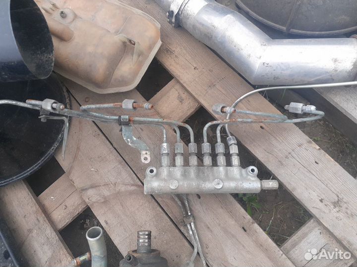 Рампа топливная howo евро 4 в исправном состоянии