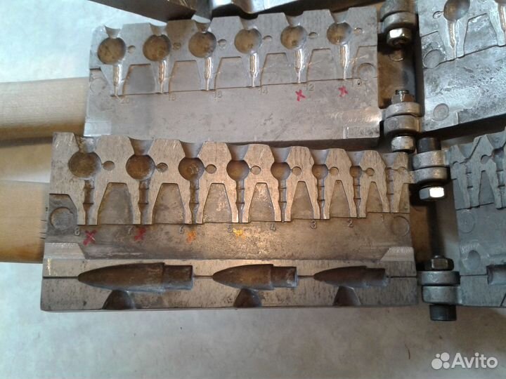 Форма для литья грузил