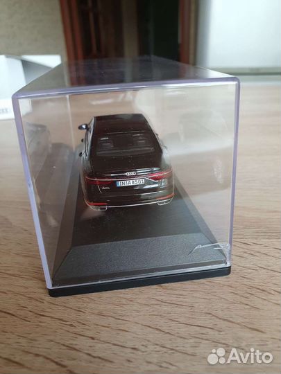 Модель Audi A8 L 1:43