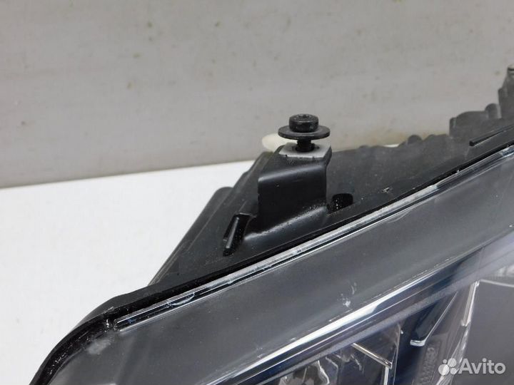 Фара левая Volkswagen Polo