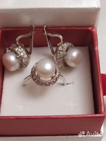 Серебряное кольцо