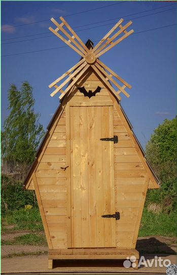 Дачный туалет деревянный