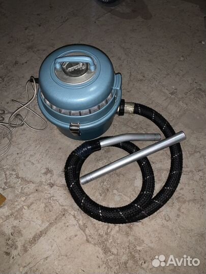 Пылесос уралец СССР новый